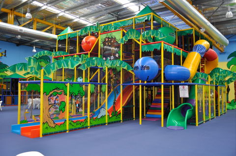 Go Bananas - Find Attractions 0