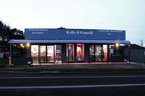 Kelly & Gemelli - Art And Design - Find Attractions 0