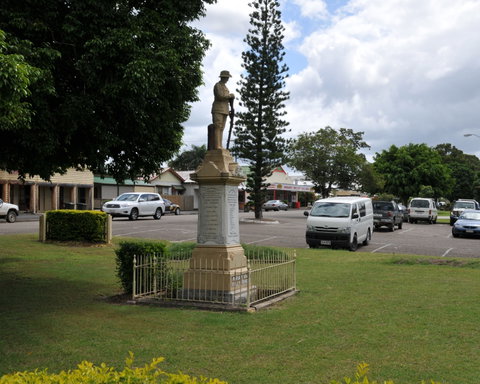 Miriam Vale War Memorial - Find Attractions 0