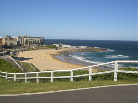 Newcastle Beach - Find Attractions 0