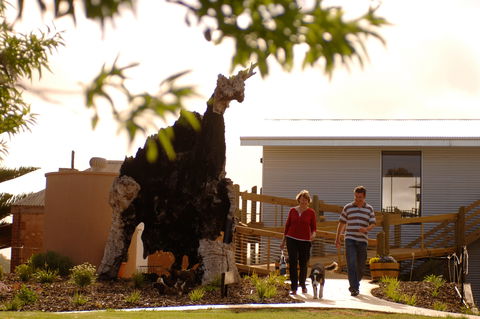 Newman's Horseradish Farm And Rusticana Wines - Find Attractions 1