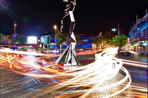 Northbridge Piazza - Find Attractions 0