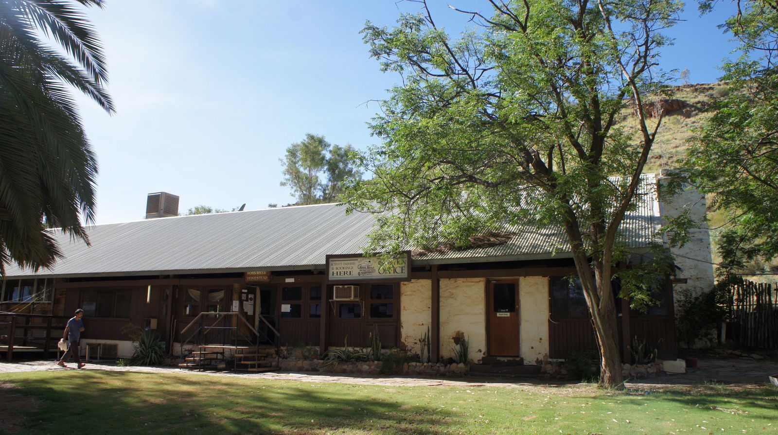 Glen Helen NT Find Attractions
