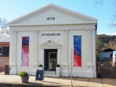 Sluga Gallery - Find Attractions 0