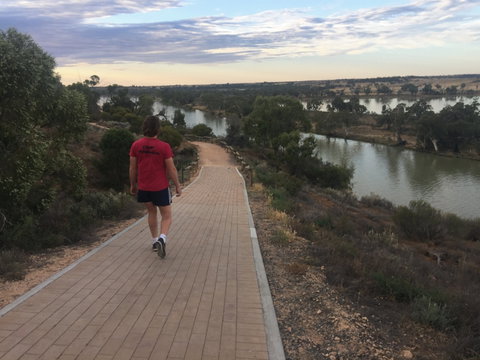 Waikerie Rotary Cliff Top Walk - Find Attractions 0