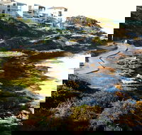 MacKenzies Beach - Find Attractions