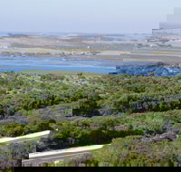Pelican Lagoon - Find Attractions