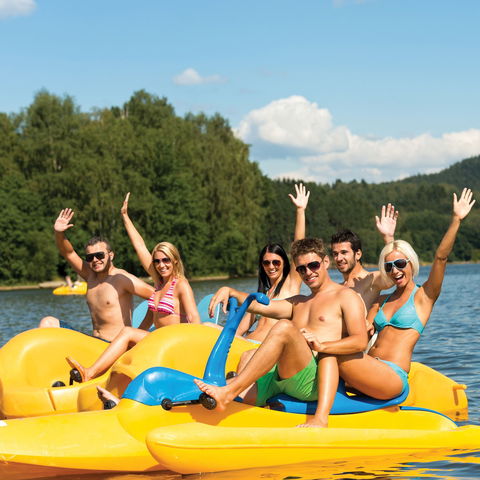 Aquafun Avoca Lake - Find Attractions 1
