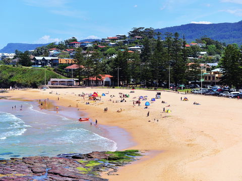 Austinmer Beach - Find Attractions 1
