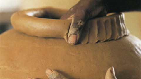 Hermannsburg Potters - Find Attractions 0