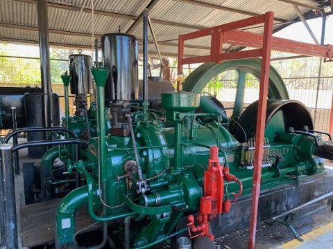 Historical Crossley Engine - Find Attractions 1