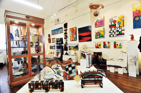 Nimbin Artists Gallery - Find Attractions 0