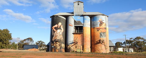 Riverina Outdoor Art Trail - Find Attractions 0