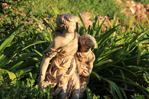 The Bath House Garden - Find Attractions 2