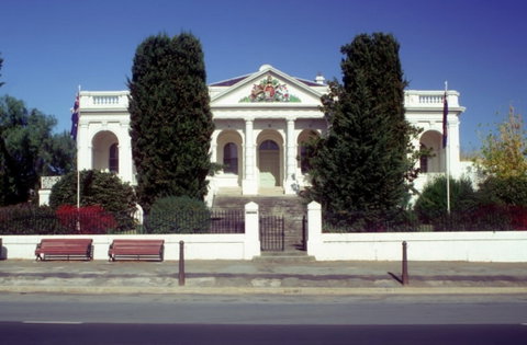 The Yass Courthouse - Find Attractions 2
