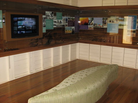 At The Creek Visitor Information Centre - Find Attractions 1