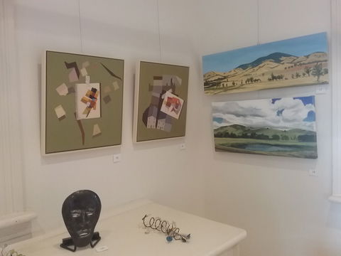 Gallery 127 - Find Attractions 2