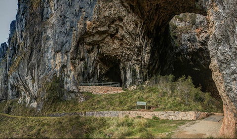 Yarrangobilly Caves – Castle Walk - Find Attractions 0