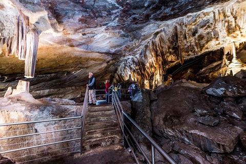 Jenolan Caves: Lucas Cave Tour - Find Attractions 0