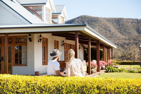 Audrey Wilkinson Vineyard: Picnic With Wine Masterclass Tasting - Find Attractions 2