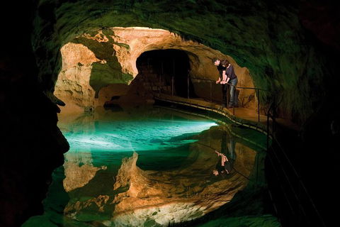 Jenolan Caves: Extended Orient Cave Tour - Find Attractions 1