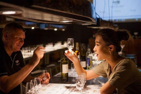 Hunter Valley Wine Theatre - Find Attractions 1