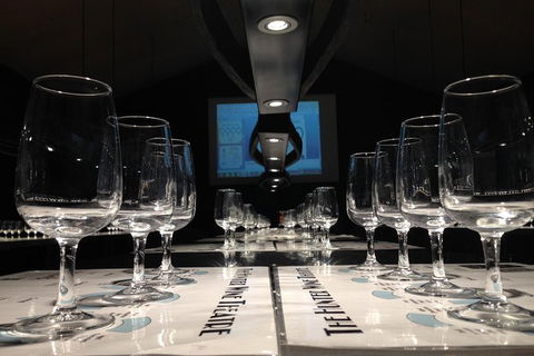 Hunter Valley Wine Theatre - Find Attractions 2