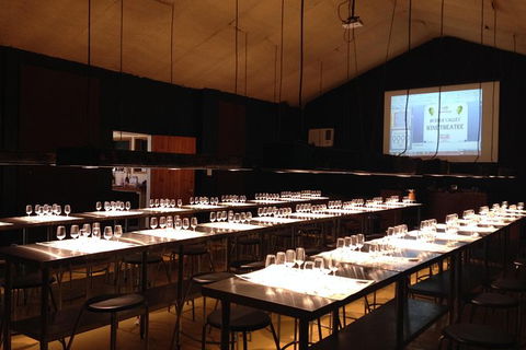 Hunter Valley Wine Theatre - Find Attractions 3