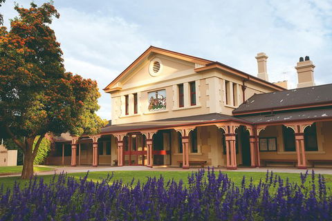 Half Day City Heritage Tour - Find Attractions 2