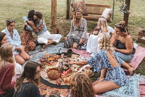 A Picnic In Byron Bay - Find Attractions 4