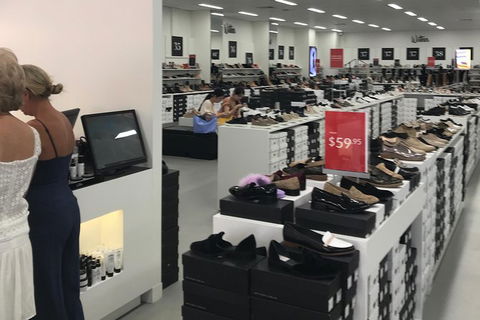 Australian Designer Outlet Shopping Tour- Sydney - Find Attractions 2