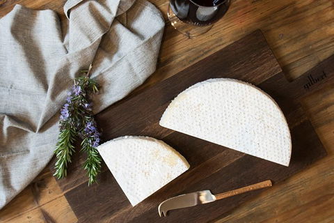 Artisan Cheese Tastings And Sales - Find Attractions 1