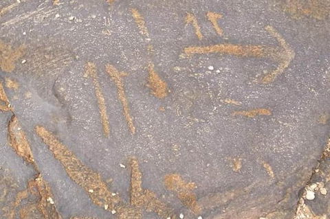 Aboriginal Rock Art - Find Attractions 4