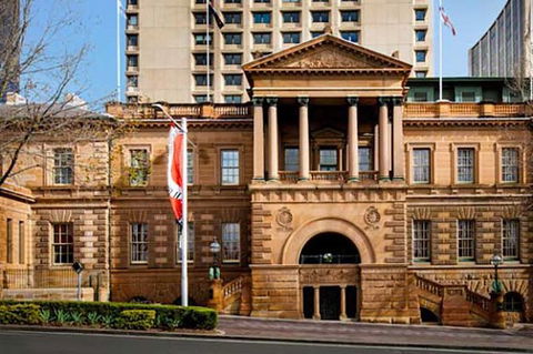 Sydney With Bondi And Beaches Essentials Private Day Tour - Find Attractions 3