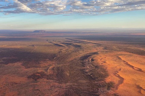Helicopter Scenic: Uluru Rock Blast - Find Attractions 3