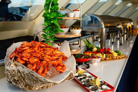 Cairns Luxury Catamaran Harbor And Dinner Cruise - Find Attractions 3