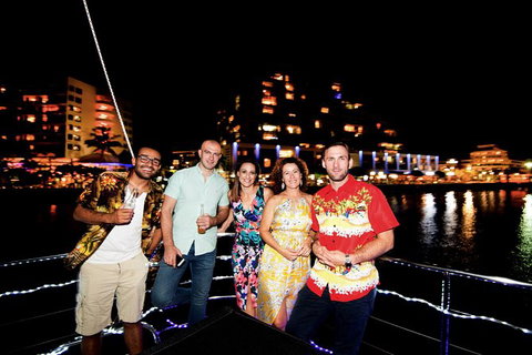 Cairns Luxury Catamaran Harbor And Dinner Cruise - Find Attractions 5