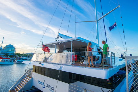 Cairns Luxury Catamaran Harbor And Dinner Cruise - Find Attractions 6