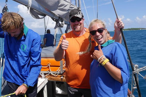 2-Day Great Barrier Reef Combo: Green Island Sailing And Outer Reef Snorkel Cruise - Find Attractions 3