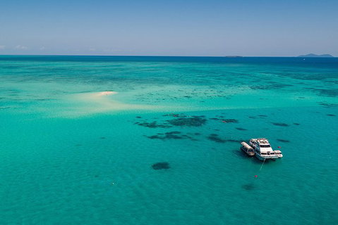 2-Day Great Barrier Reef Combo: Green Island Sailing And Outer Reef Snorkel Cruise - Find Attractions 2