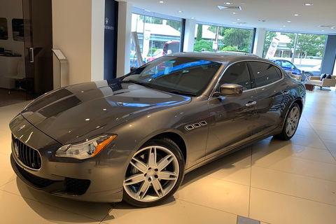 Maserati Quattroporte Limousine Transfer Cairns Airport To City - Find Attractions 1