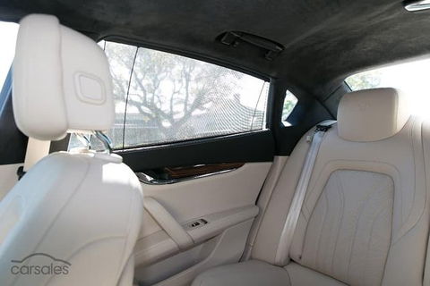Maserati Quattroporte Limousine Transfer Cairns Airport To City - Find Attractions 5
