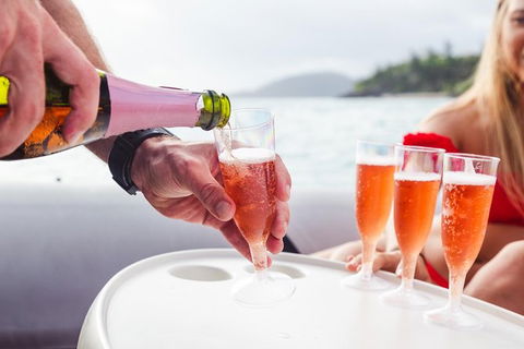Sunset Cruise Private Charter Hamilton Island - Find Attractions 1
