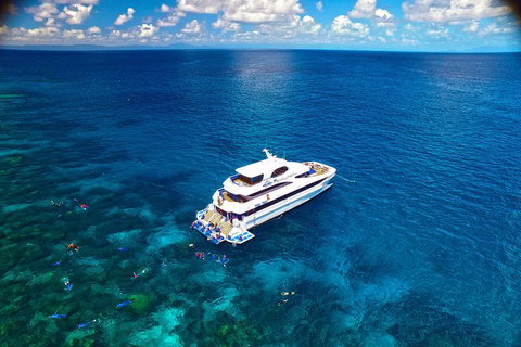 Gold Class VIP Great Barrier Reef Cruise From Cairns By Luxury Superyacht - Find Attractions 1