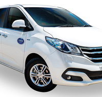Luxury Van Private Transfer Trinity Beach - Cairns - Find Attractions