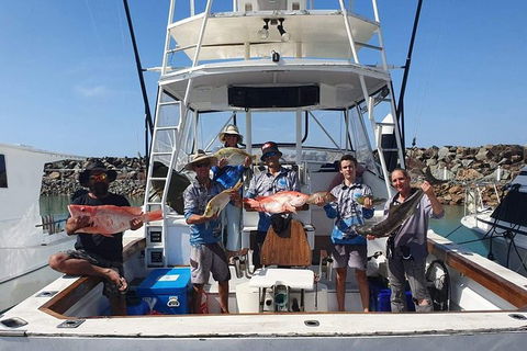 Adventure Fishing Combo Day - Fish, Swim, Whitehaven, Hill Inlet Bush Walking - Find Attractions 0