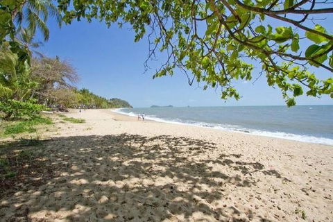 Airport Transfer - Palm Cove, Kewarra Beach & Trinity Beach To Cairns Airport - Find Attractions 3