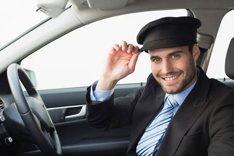 Cairns & Airport Transfers Between Port Douglas & Cairns (Private Chauffeur) - Find Attractions 1