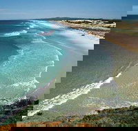 Full-Day Moreton Island 4x4 Sightseeing Tour - Find Attractions