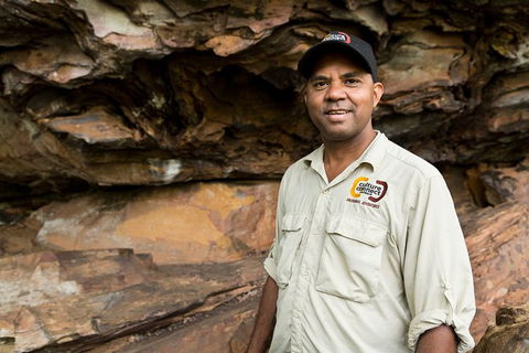 Half Day Aboriginal Rock Art Experience In Queensland - Find Attractions 0